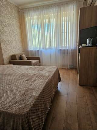 Гостиница Алая Роза Дагомыс 2-х местный номер стандарт с балконом 2эт, 4эт-7